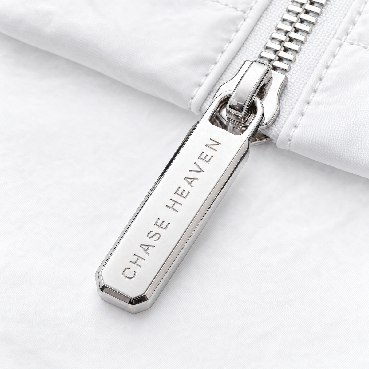 The Rain Shell ISAIAH, wet zipper detail 